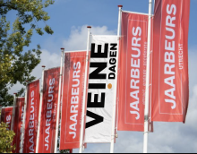 Vlaggen met logo Jaarbeurs en Veine Dagen